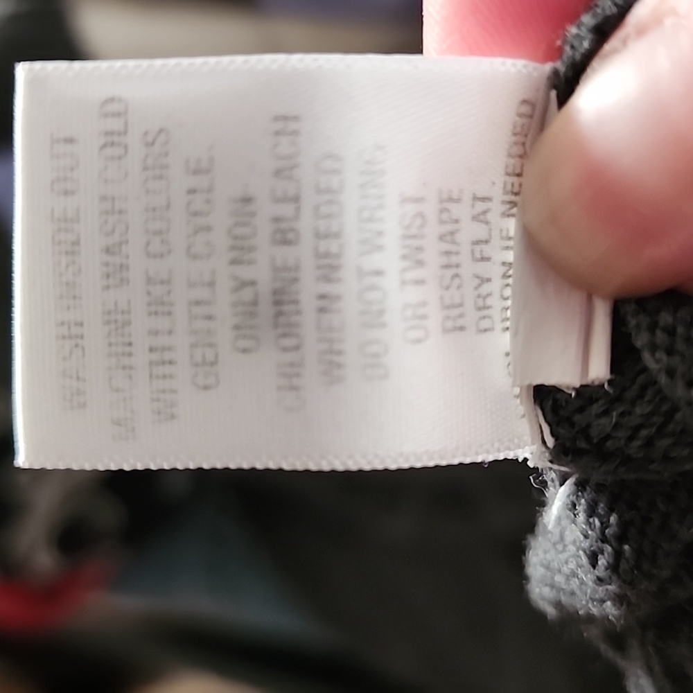 Sweater - Picture 4 of 4